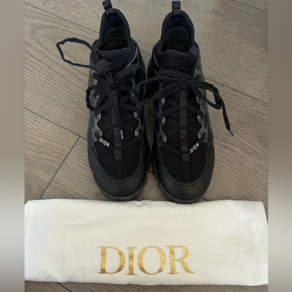 Dior D-connect sneakers - Picture 1 of 8